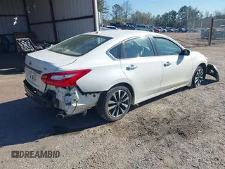 2016 Nissan Altima S with VIN 1N4AL3AP2GC119076, listed as a IAAI auction lot 41843084 with 111,146 mi miles and . Bid and sale history available at DreamBid. Image 4.