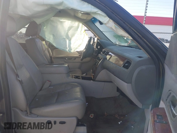 2011 Chevrolet Silverado 1500 LTZ with VIN 3GCPKTE39BG212827, listed as a IAAI auction lot 41044871 with 197,096 mi miles and . Bid and sale history available at DreamBid. Image 5.