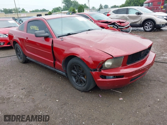 2008 Ford Mustang Deluxe with VIN 1ZVHT80N085193413, listed as a IAAI auction lot 42719826 with 199,618 mi miles and . Bid and sale history available at DreamBid. Image 1.