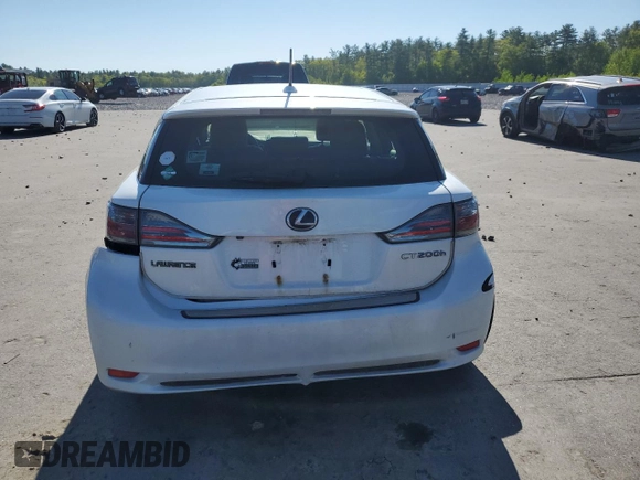 2011 Lexus CT 200h z VIN JTHKD5BH0B2046799, wystawiony jako Copart lot #58246525 z przebiegiem 130 019 mil mil oraz Szkoda całkowita • Salvage title. Historia ofert i sprzedaży dostępna na DreamBid. Obrazek 6.