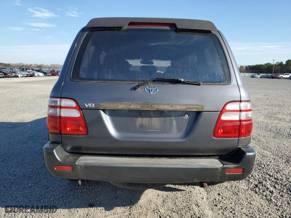 2003 Toyota Land Cruiser with VIN JTEHT05J832042982, listed as a Copart auction lot 43735205 with 177,938 mi miles and Clean Title. Bid and sale history available at carsss.com. Image 6.