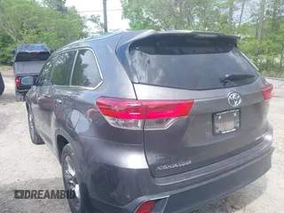 2019 Toyota Highlander Limited with VIN 5TDDZRFH9KS711575, listed as a IAAI auction lot 42102945 with 33,899 mi miles and . Bid and sale history available at DreamBid. Image 14.