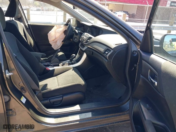 2013 Honda Accord Sdn LX with VIN 1HGCR2F31DA208468, listed as a IAAI auction lot 41843407 with 185,545 mi miles. Bid and sale history available at carsss.com. Image 5.