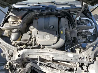 2013 Mercedes-Benz C 250 Sport z VIN WDDGF4HB9DA754630, wystawiony jako Copart lot #56878755 z przebiegiem 181 668 mil mil oraz Szkoda całkowita • Salvage title. Historia ofert i sprzedaży dostępna na DreamBid. Obrazek 11.