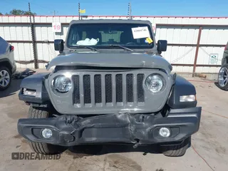 2018 Jeep Wrangler Unlimited Sport S с VIN 1C4HJXDGXJW280475, выставлен на аукционе IAAI как лот 42084746 с пробегом 93 228 миль миль и . История ставок и продаж доступна на DreamBid. Изображение 13.