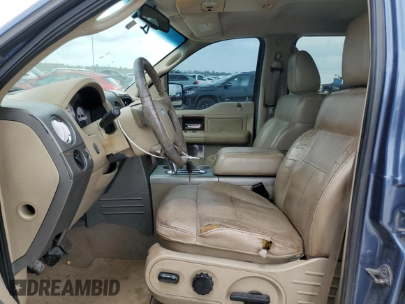 2006 Ford F-150 XLT z VIN 1FTPW12V56KD38602, wystawiony jako Copart lot #54866565 z przebiegiem 226 147 mil mil oraz Szkoda całkowita • Salvage title. Historia ofert i sprzedaży dostępna na DreamBid. Obrazek 7.