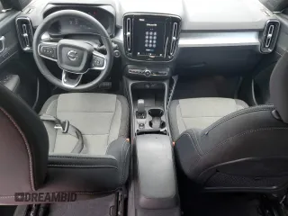 2024 Volvo XC40 Core Bright Theme с VIN YV4L12UK1R2352049, выставлен на аукционе Copart как лот 61442035 с пробегом 20 156 миль миль и Чистый • Clean title. История ставок и продаж доступна на DreamBid. Изображение 8.