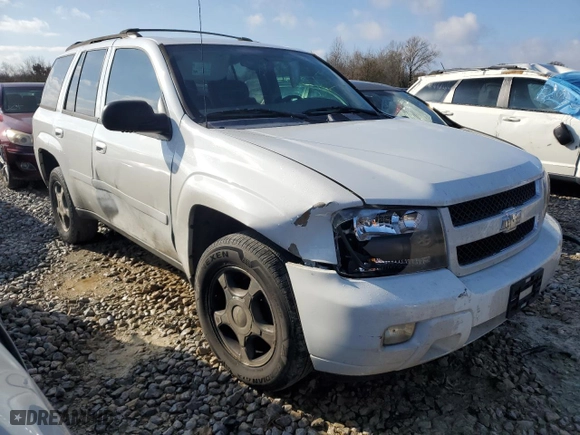 2009 Chevrolet TrailBlazer LT w/1LT with VIN 1GNDS33S192117198, listed as a Copart auction lot 86470444 with 182,167 mi miles and Salvage Title. Bid and sale history available at carsss.com. Image 4.