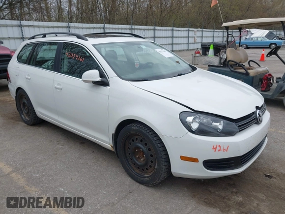 2014 Volkswagen Jetta SportWagen TDI with VIN 3VWML7AJ5EM601267, listed as a IAAI auction lot 42074261 with 155,310 mi miles. Bid and sale history available at carsss.com. Image 1.