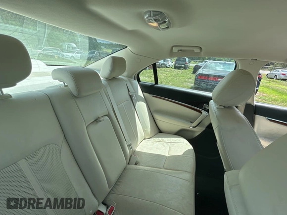 2011 Lincoln MKZ Hybrid with VIN 3LNDL2L33BR759329, listed as a Copart auction lot 51872235 with 131,927 mi miles and Clean Title. Bid and sale history available at carsss.com. Image 6.