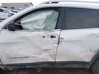 2019 Jeep Cherokee Latitude Plus with VIN 1C4PJLLN3KD147526, listed as a IAAI auction lot 41503928 with 131,379 mi miles and . Bid and sale history available at DreamBid. Image 14.