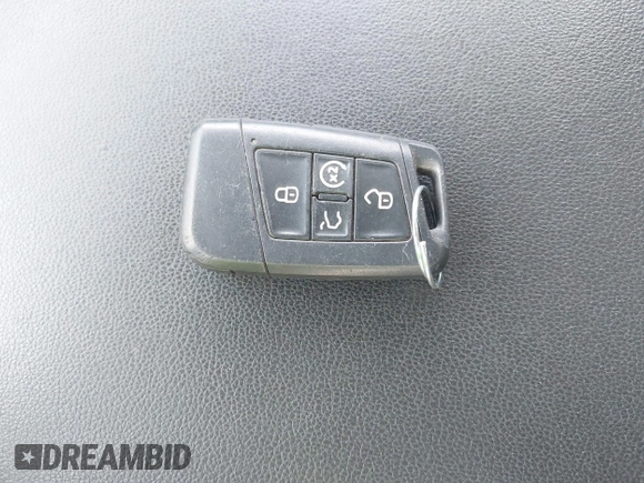 2019 Volkswagen Atlas SEL with VIN 1V2ER2CA0KC512305, listed as a IAAI auction lot 42400428 with 137,516 mi miles and . Bid and sale history available at DreamBid. Image 11.