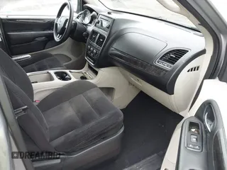 2014 Dodge Grand Caravan SXT z VIN 2C4RDGCG3ER206620, wystawiony jako IAAI lot #42380639 z przebiegiem 201 580 mil mil oraz . Historia ofert i sprzedaży dostępna na DreamBid. Obrazek 5.