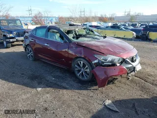 2017 Nissan Maxima SV with VIN 1N4AA6AP1HC392535, listed as a IAAI auction lot 40937768 with 37,223 mi miles. Bid and sale history available at carsss.com. Image 1.