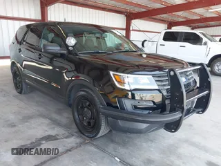 2016 Ford Police Interceptor Utility z VIN 1FM5K8AR9GGB65733, wystawiony jako IAAI lot #42487497 z przebiegiem 162 091 mil mil oraz . Historia ofert i sprzedaży dostępna na DreamBid. Obrazek 1.