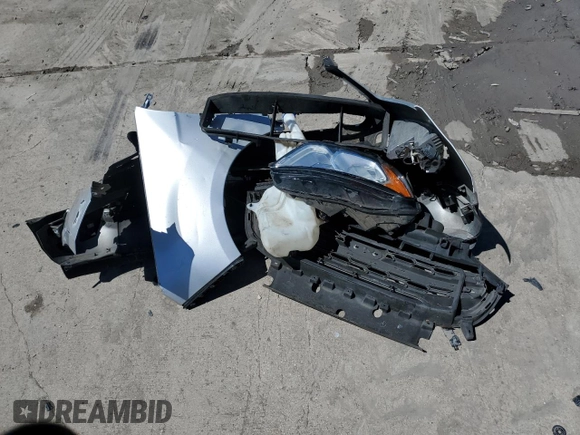 2020 Ford EcoSport SE z VIN MAJ3S2GE0LC394354, wystawiony jako Copart lot #53514755 z przebiegiem Nie podano mil oraz Szkoda całkowita • Salvage title. Historia ofert i sprzedaży dostępna na DreamBid. Obrazek 13.