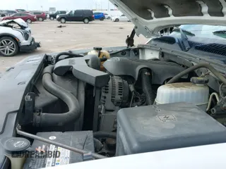 2004 Chevrolet Tahoe LT with VIN 1GNEK13Z64J225966, listed as a IAAI auction lot 42447617 with 165,332 mi miles and . Bid and sale history available at DreamBid. Image 18.