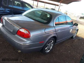 2007 Jaguar S-Type 3.0 with VIN SAJWA01A47FN75550, listed as a IAAI auction lot 41765587 with 153,072 mi miles. Bid and sale history available at carsss.com. Image 4.