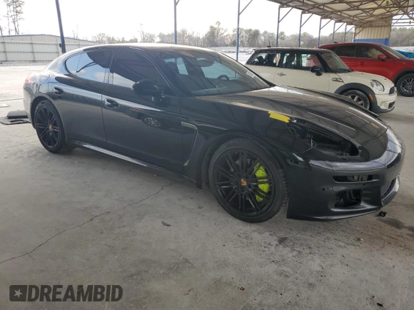 2015 Porsche Panamera 4 z VIN WP0AA2A73FL007380, wystawiony jako Copart lot #47858085 z przebiegiem 73 396 mil mil oraz Szkody całkowita. Historia ofert i sprzedaży dostępna na DreamBid. Obrazek 4.