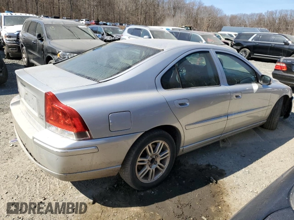 2008 Volvo S60 2.5T with VIN YV1RH592682688551, listed as a Copart auction lot 48167345 with 205,761 mi miles and Salvage Title. Bid and sale history available at carsss.com. Image 3.