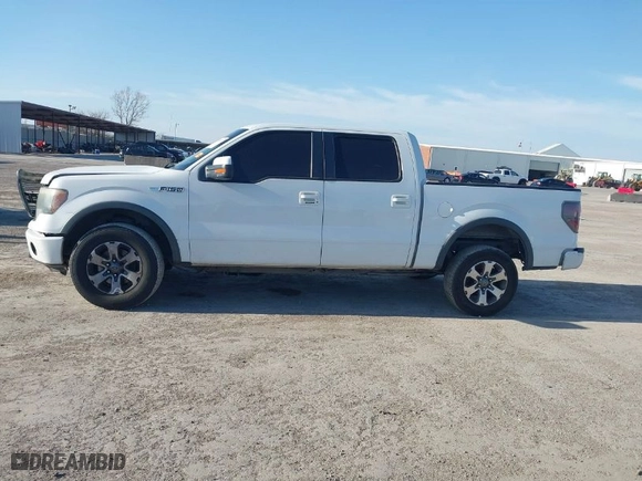 2013 Ford F-150 XL with VIN 1FTFW1ET7DFB11388, listed as a IAAI auction lot 41595439 with 260,640 mi miles. Bid and sale history available at carsss.com. Image 14.
