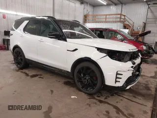 2022 Land Rover Discovery with VIN SALRT2EX0N2464071, listed as a IAAI auction lot 41140607 with 50,671 mi miles and . Bid and sale history available at DreamBid. Image 1.