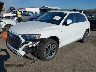 2023 Audi Q5 S line Premium Plus z VIN WA1EAAFY3P2116212, wystawiony jako IAAI lot #41779665 z przebiegiem 32 605 mil mil oraz . Historia ofert i sprzedaży dostępna na DreamBid. Obrazek 17.