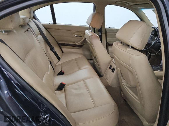 2006 BMW 3 Series 330xi with VIN WBAVD33546KV68572, listed as a Copart auction lot 88468665 with 117,827 mi miles and Clean Title. Bid and sale history available at carsss.com. Image 10.