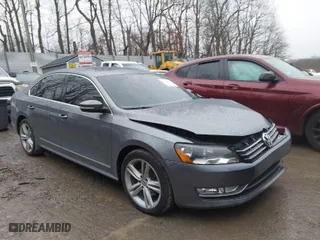 2015 Volkswagen Passat 2.0L TDI SEL Premium with VIN 1VWCV7A30FC013481, listed as a IAAI auction lot 41683198 with 64,953 mi miles. Bid and sale history available at carsss.com. Image 1.