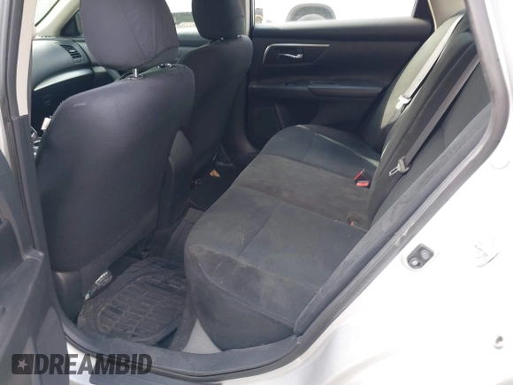 2015 Nissan Altima 2.5 S with VIN 1N4AL3AP3FC491833, listed as a IAAI auction lot 42050489 with 92,985 mi miles. Bid and sale history available at carsss.com. Image 8.