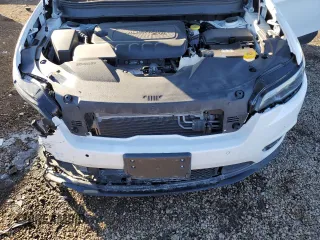 2023 Jeep Cherokee Altitude Lux with VIN 1C4PJMMB6PD103747, listed as a Copart auction lot 42907105 with 8,360 mi miles and Salvage Title. Bid and sale history available at carsss.com. Image 12.