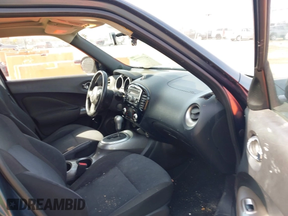 2014 Nissan Juke S with VIN JN8AF5MV2ET480025, listed as a IAAI auction lot 41777772 with 152,535 mi miles. Bid and sale history available at carsss.com. Image 5.