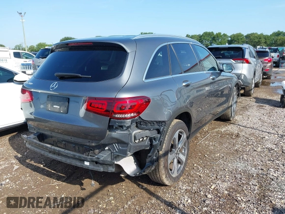 2022 Mercedes-Benz GLC 300 with VIN W1N0G8DB9NV331605, listed as a IAAI auction lot 42499187 with 58,644 mi miles and . Bid and sale history available at DreamBid. Image 4.