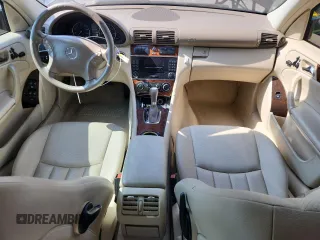 2007 Mercedes-Benz C 280 Luxury with VIN WDBRF92H07F935098, listed as a Copart auction lot 64746865 with 130,065 mi miles and Salvage title. Bid and sale history available at DreamBid. Image 8.