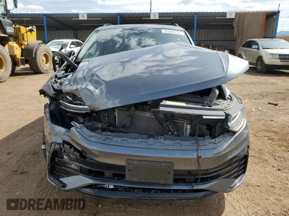 2022 Volkswagen Tiguan SE R-Line Black z VIN 3VV8B7AX7NM103911, wystawiony jako Copart lot #52364135 z przebiegiem 54 375 mil mil oraz Szkoda całkowita • Salvage title. Historia ofert i sprzedaży dostępna na DreamBid. Obrazek 5.
