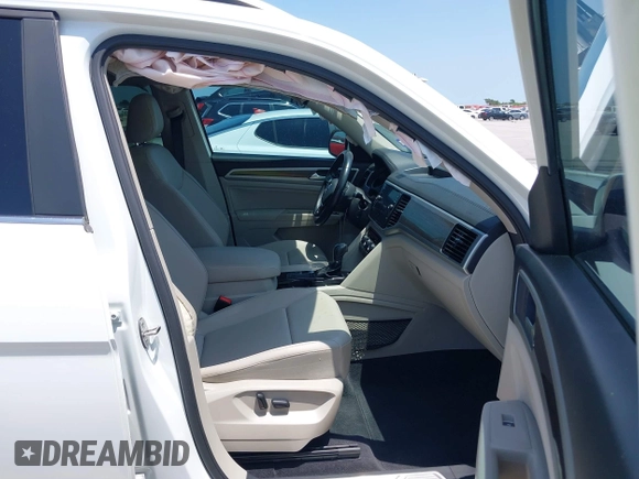 2018 Volkswagen Atlas SEL with VIN 1V2ER2CA8JC523356, listed as a IAAI auction lot 42519862 with 101,374 mi miles and . Bid and sale history available at DreamBid. Image 5.