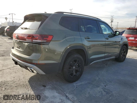 2024 Volkswagen Atlas Peak Edition SEL z VIN 1V2GR2CA3RC544569, wystawiony jako Copart lot #86591324 z przebiegiem 4 256 mil mil oraz Szkoda całkowita • Salvage title. Historia ofert i sprzedaży dostępna na DreamBid. Obrazek 3.