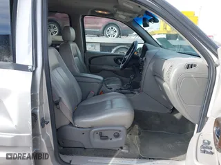 2004 Buick Rainier CXL Plus with VIN 5GAET13P942215142, listed as a IAAI auction lot 41411325 with 109,174 mi miles. Bid and sale history available at carsss.com. Image 5.