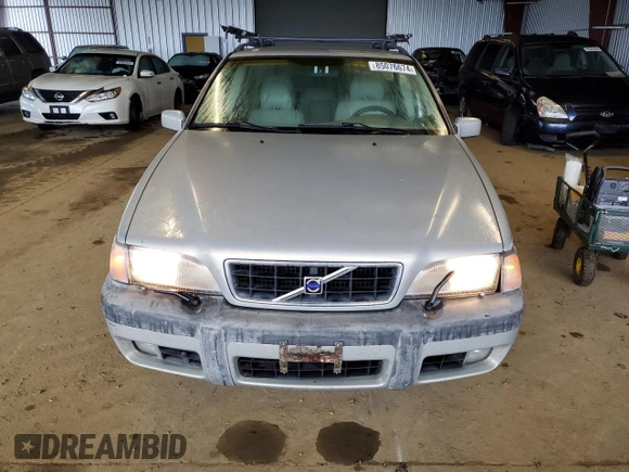 2000 Volvo V70 with VIN YV1LZ56D2Y2671884, listed as a Copart auction lot 85076674 with 180,420 mi miles and Clean title. Bid and sale history available at DreamBid. Image 5.