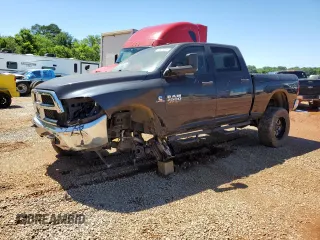 2015 Ram 2500 Tradesman z VIN 3C6UR5CL1FG667486, wystawiony jako Copart lot #57607355 z przebiegiem 43 716 mil mil oraz Szkoda całkowita • Salvage title. Historia ofert i sprzedaży dostępna na DreamBid. Obrazek 1.
