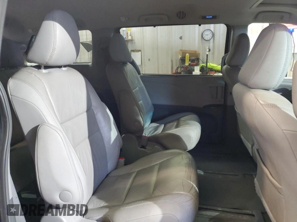 2016 Toyota Sienna Ltd with VIN 5TDDK3DC0GS142468, listed as a Copart auction lot 44816915 with 117,939 mi miles and Salvage Title. Bid and sale history available at carsss.com. Image 11.