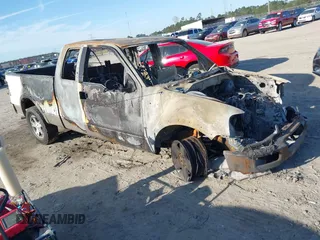 2004 Ford F-150 XL with VIN 1FTPX12524NB32615, listed as a IAAI auction lot 41814780 with Not Provided miles. Bid and sale history available at carsss.com. Image 1.