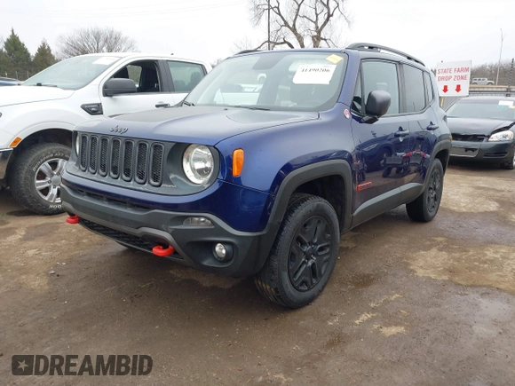 2018 Jeep Renegade Trailhawk with VIN ZACCJBCB6JPH00636, listed as a IAAI auction lot 41490206 with 111,373 mi miles. Bid and sale history available at carsss.com. Image 17.