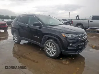 2022 Jeep Compass Latitude Lux with VIN 3C4NJDFB1NT218753, listed as a Copart auction lot 59378005 with 52,472 mi miles and Clean title. Bid and sale history available at DreamBid. Image 4.