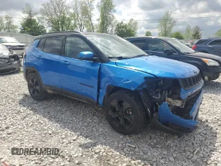 2021 Jeep Compass Altitude z VIN 3C4NJDBB9MT567907, wystawiony jako Copart lot #56241815 z przebiegiem 93 319 mil mil oraz Nie do naprawy • Non repairable. Historia ofert i sprzedaży dostępna na DreamBid. Obrazek 4.