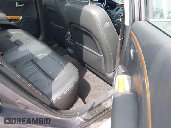 2007 Hyundai Azera SE z VIN KMHFC46F57A141280, wystawiony jako IAAI lot #42214462 z przebiegiem 105 476 mil mil oraz . Historia ofert i sprzedaży dostępna na DreamBid. Obrazek 8.