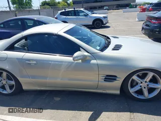 2003 Mercedes-Benz SL 500 z VIN WDBSK75F73F010338, wystawiony jako IAAI lot #42358972 z przebiegiem 81 714 mil mil oraz . Historia ofert i sprzedaży dostępna na DreamBid. Obrazek 13.
