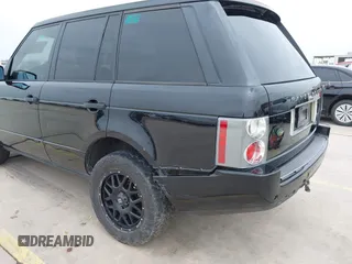 2006 Land Rover Range Rover HSE with VIN SALME15486A235049, listed as a IAAI auction lot 41948648 with 211,154 mi miles. Bid and sale history available at carsss.com. Image 18.