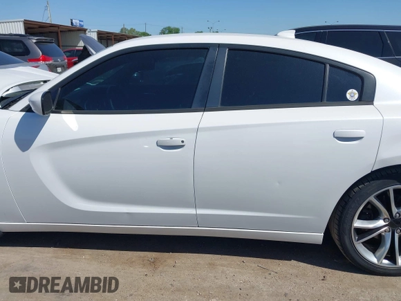 2015 Dodge Charger RT with VIN 2C3CDXCT3FH813549, listed as a IAAI auction lot 41976777 with 88,032 mi miles and . Bid and sale history available at DreamBid. Image 14.