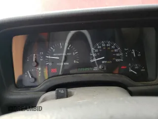 1998 Jeep Cherokee Sport with VIN 1J4FJ68S5WL107496, listed as a Copart auction lot 74401404 with 225,257 mi miles and Salvage Title. Bid and sale history available at carsss.com. Image 9.